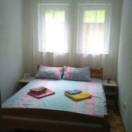 Apartman Jevtic 1 Gornja Toplica Exteriör bild