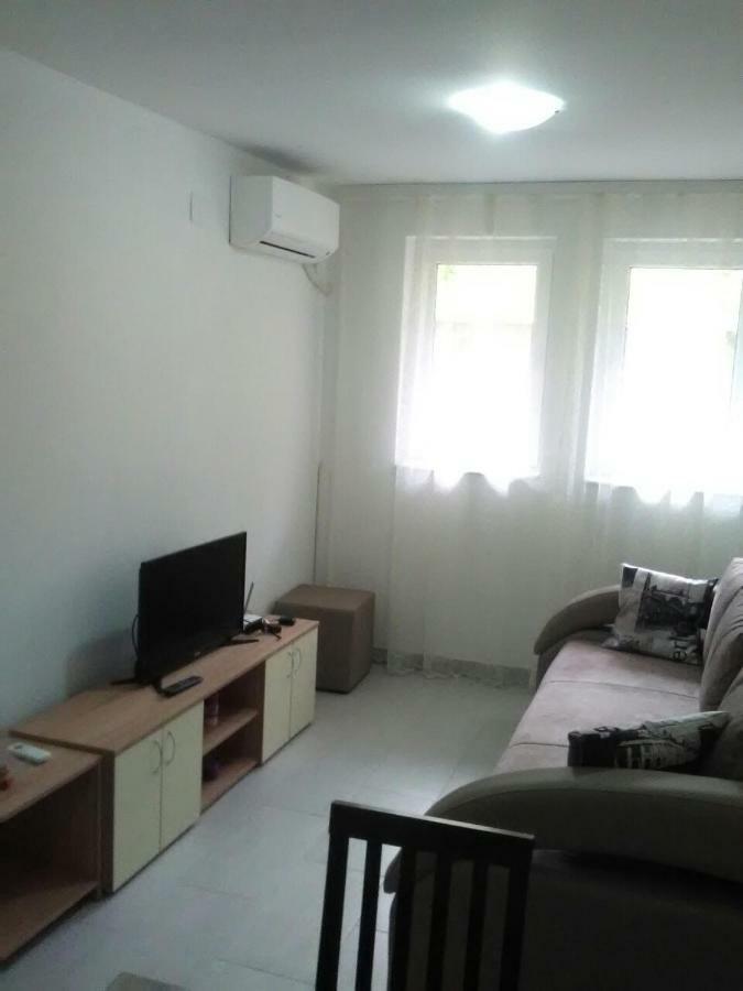 Apartman Jevtic 1 Gornja Toplica Exteriör bild